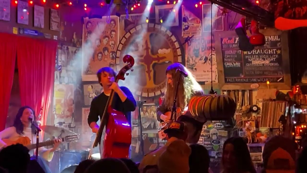 Bird Tüth - Live at Royal American