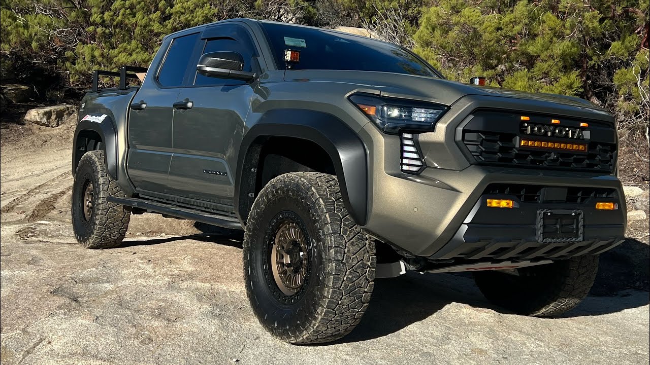 Christmas Trail Day ! #christmas #dirt #trail #offroad #4x4 #adventure #tacoma #toyota #2024tacoma 