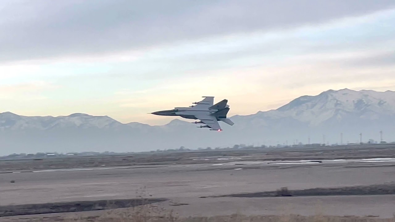 Fifth Flight on the Banana Hobby Mig-25 FoxBat.   UnCut Flight footage