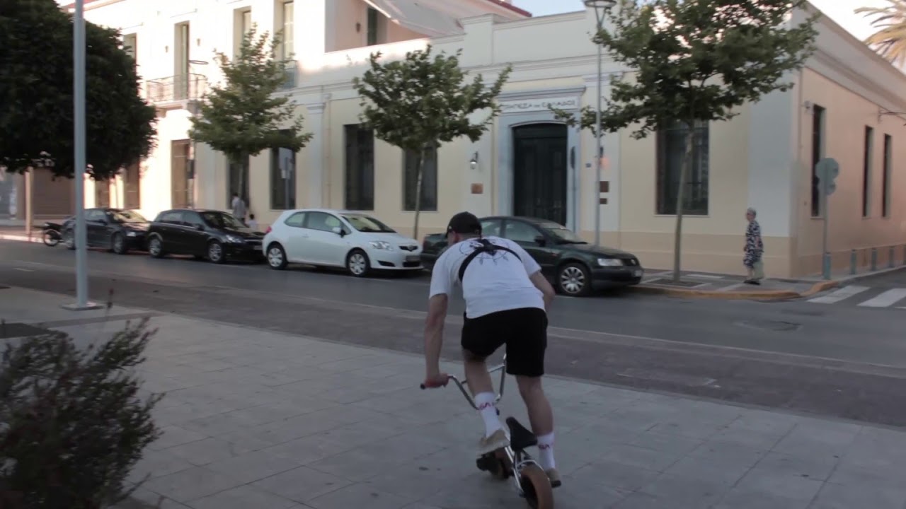 RIDING MINI BMX IN TOWN!! (FULL SPEED)