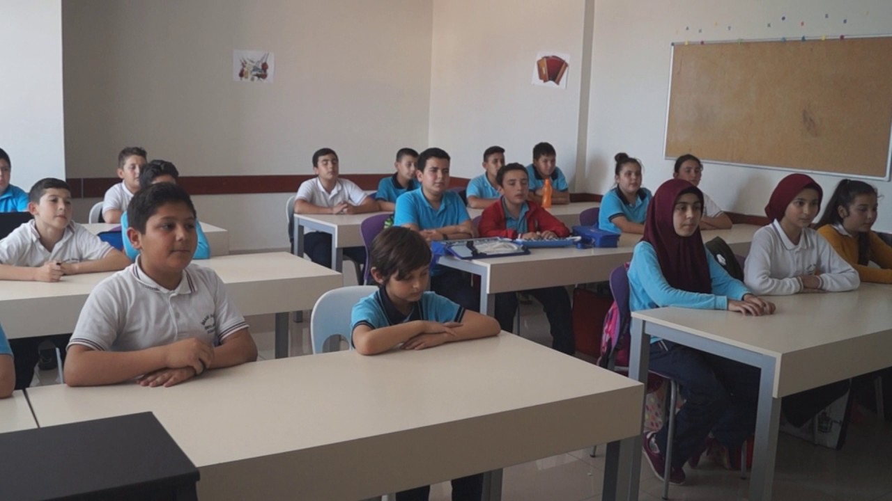 Engelliler ve Anneleri İçin Yazılmış Bir Şarkı.