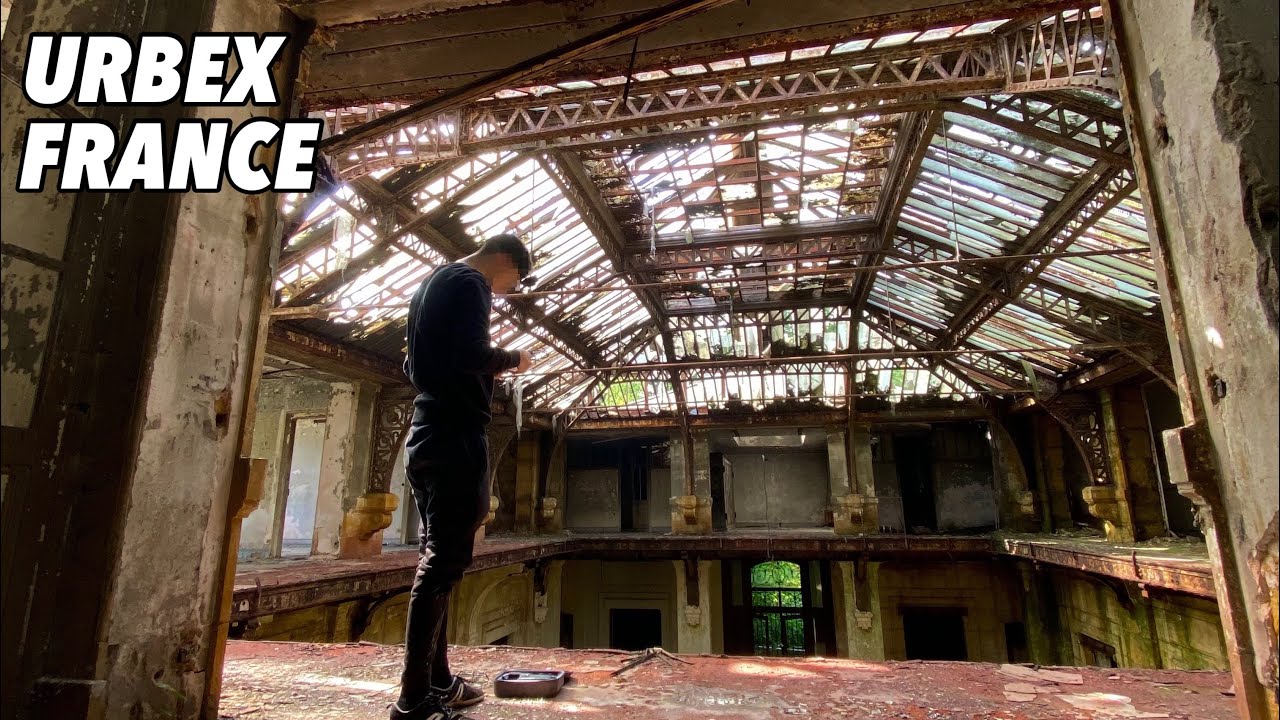 Exploring an Old Decaying Office Building in France | Urbex & Lost Places