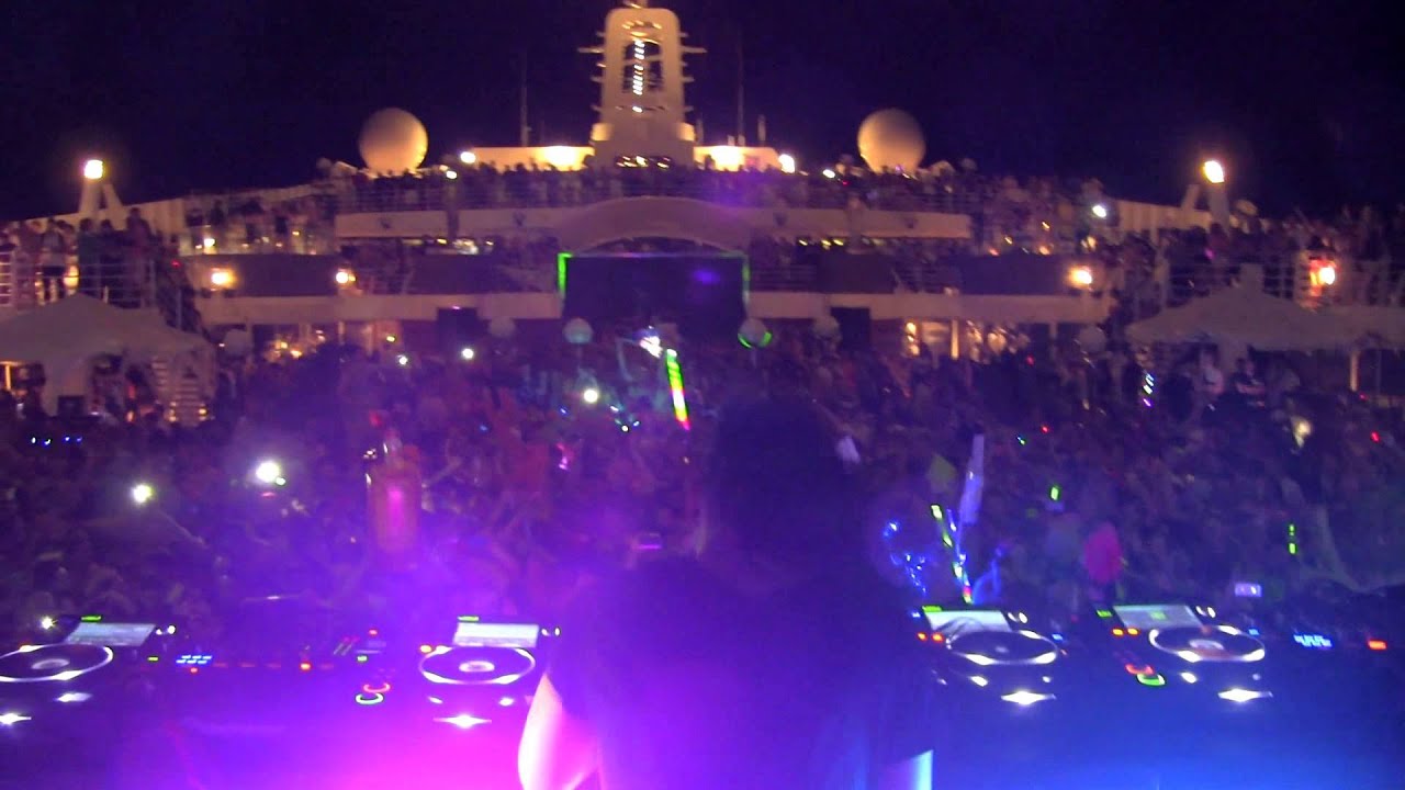 skrillex cinema remix levels en vivo