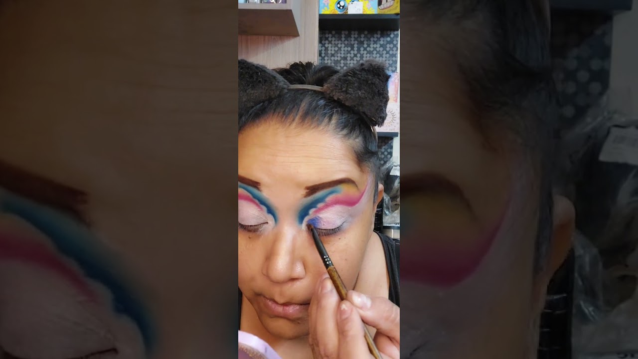 Holi alegrías les traigo este bello Maquillaje ojalá y les guste 😘 