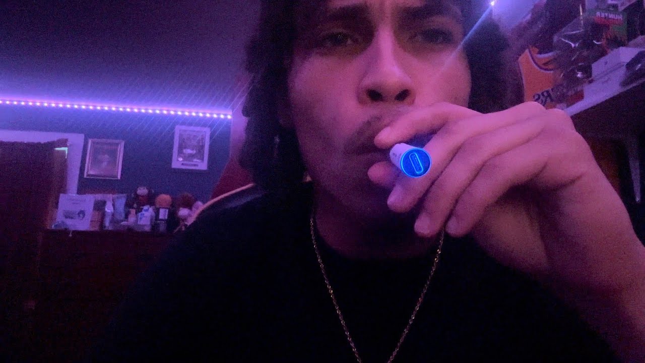 TRYING LIVE ROSIN FOR THE FIRST TIME! (CRYSP.CO .5 GRAM LIVE ROSIN DISPOSABLE)