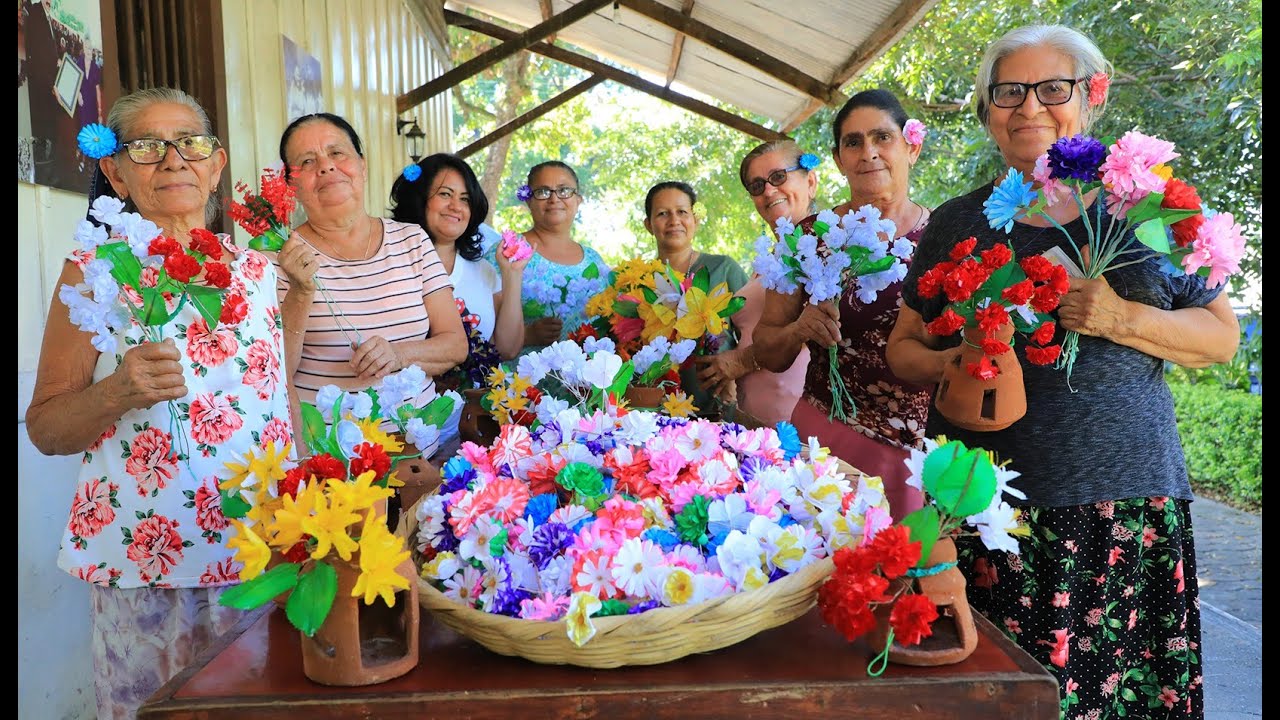 Así se hacen las FLORES ENCERADAS  Más de 120 años de la TRADICIÓN MÁS COLORIDA DE QUEZALTEPEQUE