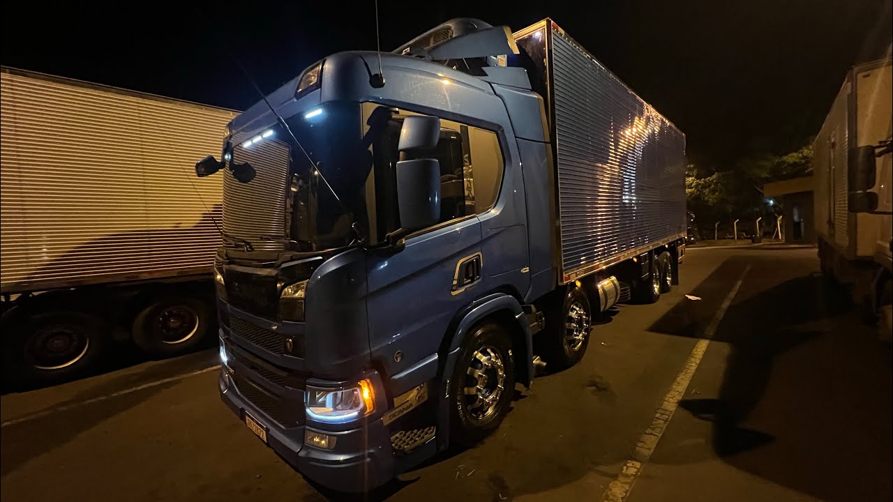 MANOBRANDO BITRUCK EM PRIMEIRA PESSOA | Scaninha Qualificada!