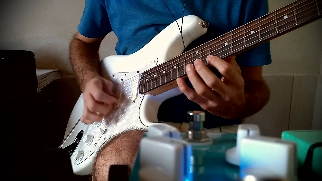 Squier Deluxe EMG DG20