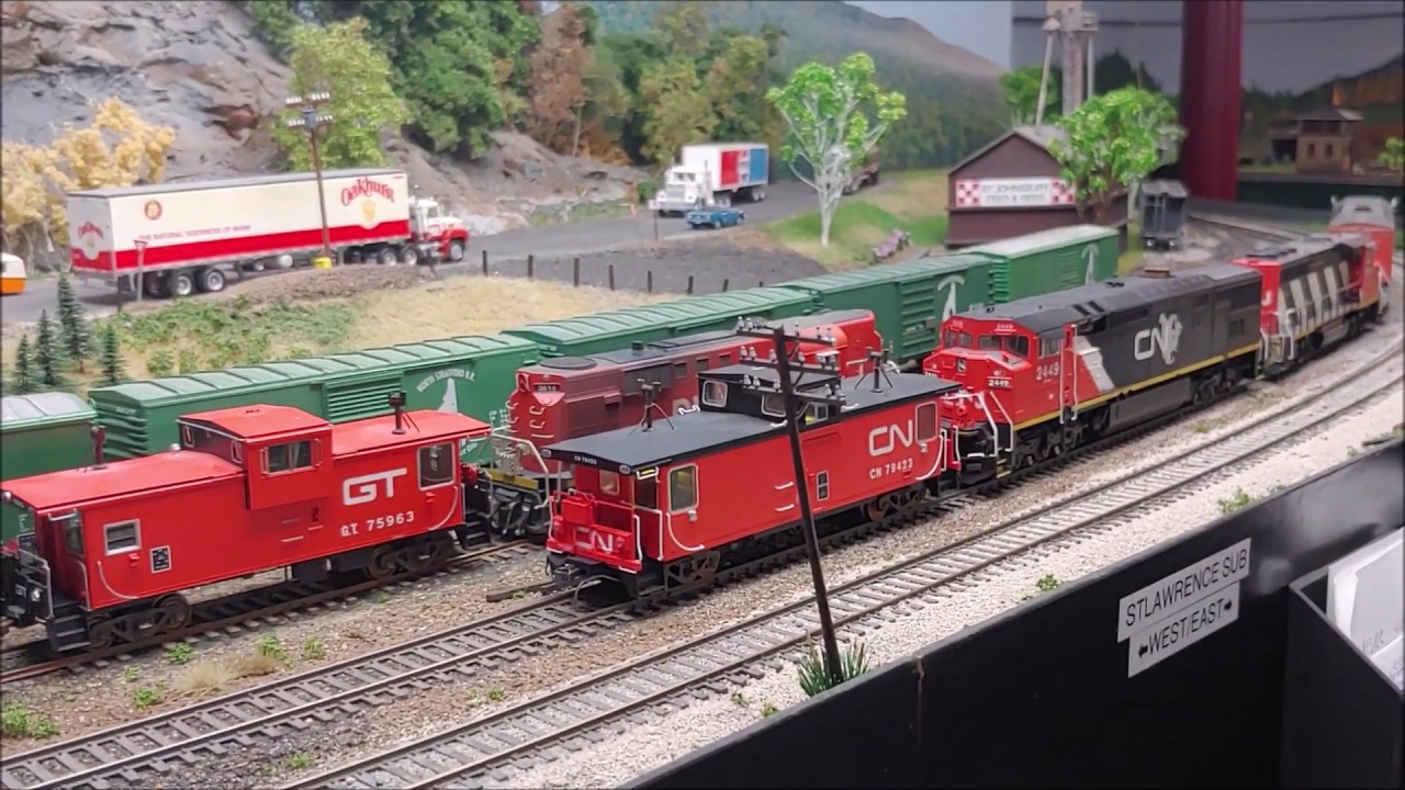 HO Scale Layout Tour - Steve Carlson's 