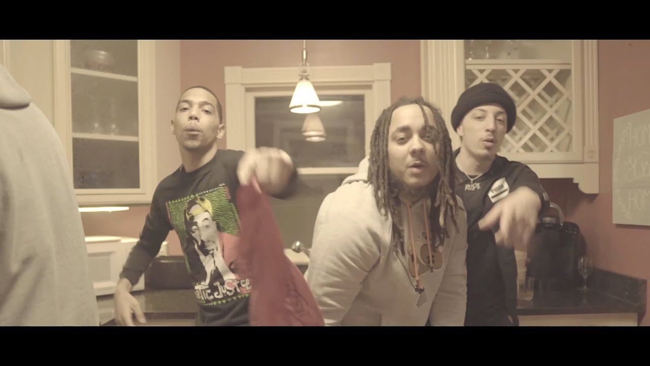 Spinning - SwaggFrm421 x Clout Bands x RickRude ( OFFICIAL MUSIC VIDEO )