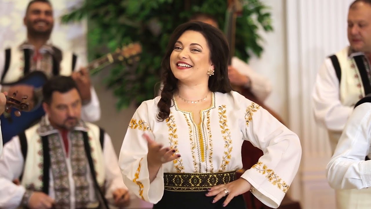 Laura Olteanu & Orchestra Fratilor Advahov -Soacra-mea,painita calda