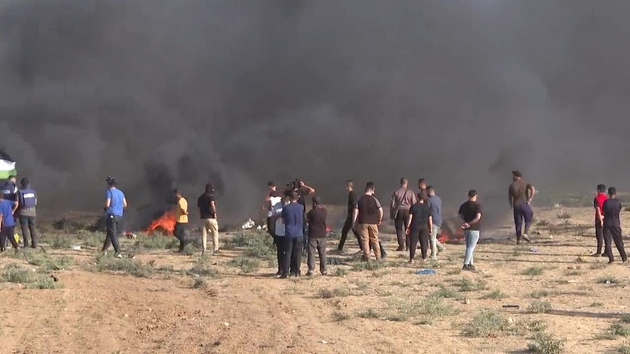 Israel shuts main crossing with Gaza after border violence