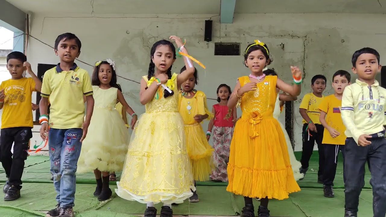 हमें लिखना है पढ़ना है आगे बढ़ना#school#song#dance#desh