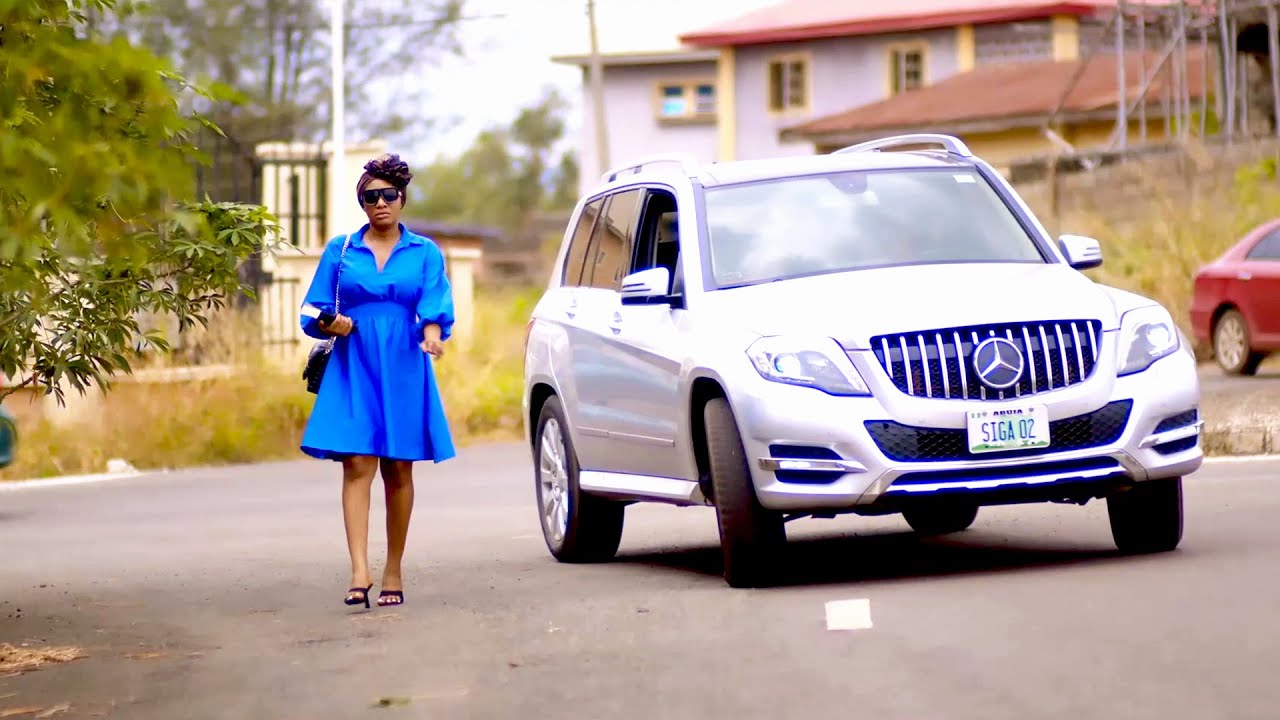 Her Husband Threw Her Out On The Street But She Met A Kind Billionaire That Took Her-Nigerian Movies