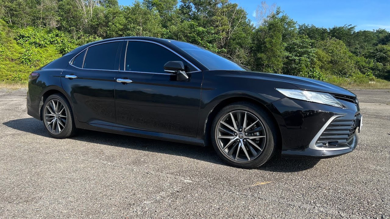 2023 Toyota Camry 2.5 V Start-Up and Full Vehicle Tour