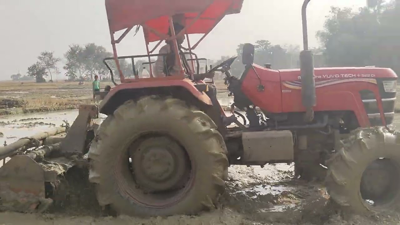 Mahindra চাষ দেয়া হচ্ছে মাঠে#youtube #viral 