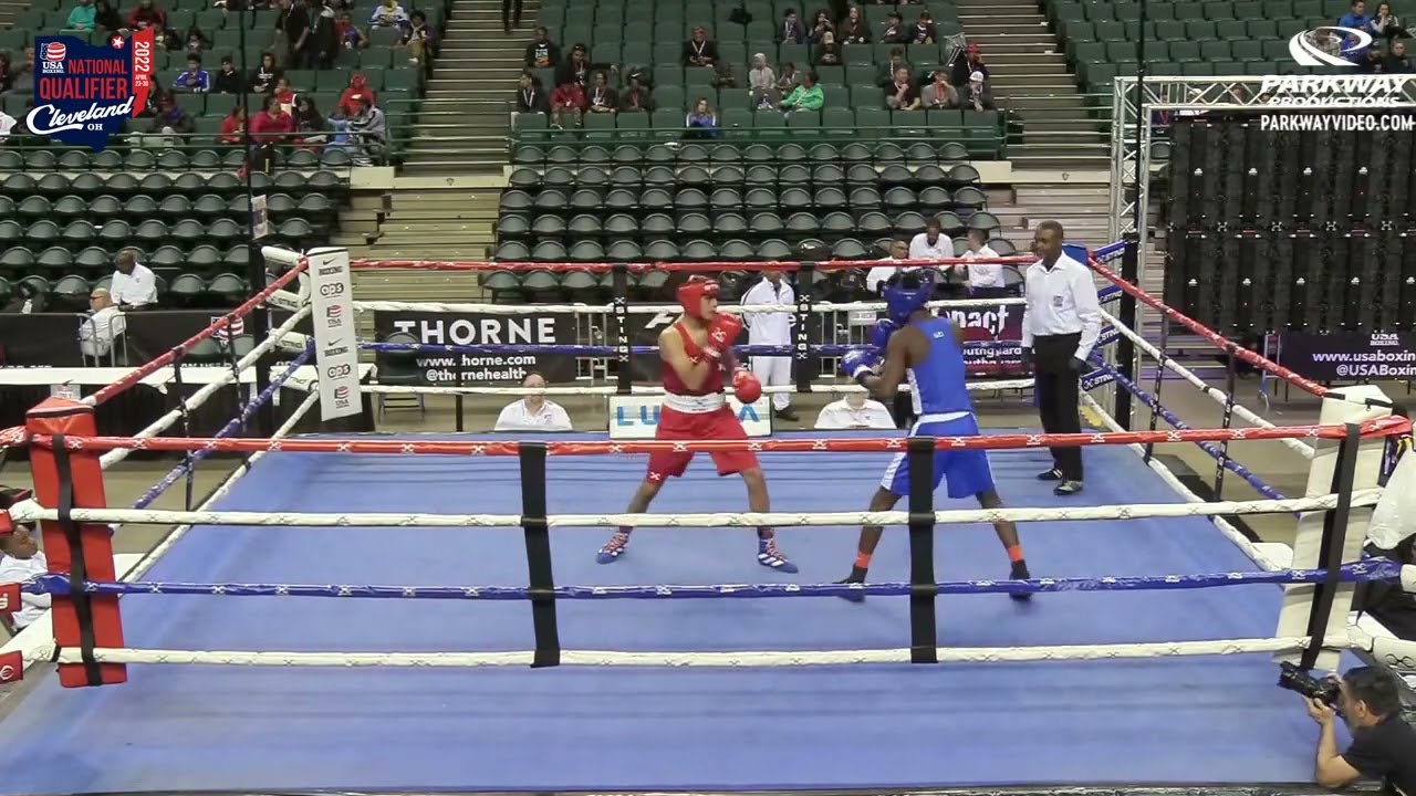 Alex Bray vs Lazaro Medina