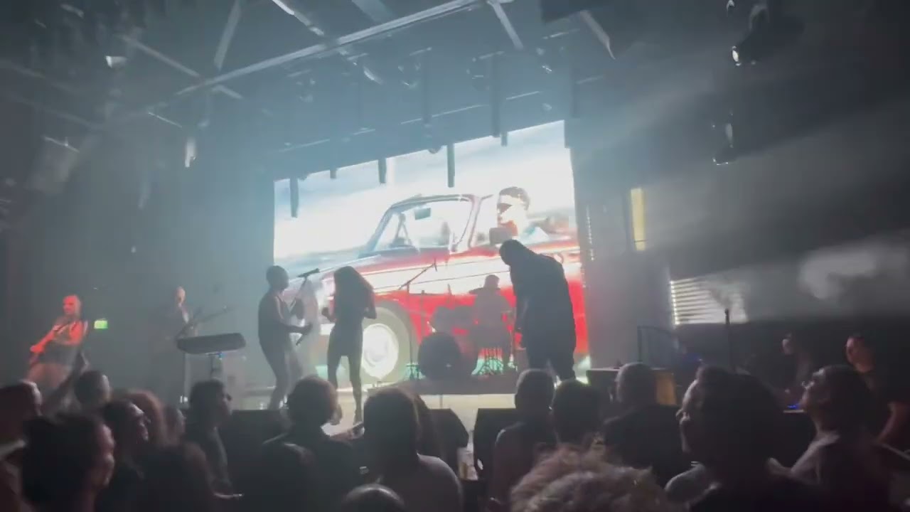 פופלקס - מדברת 