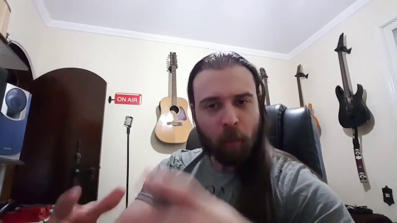 Nando moura comentando o comercial do PT completo