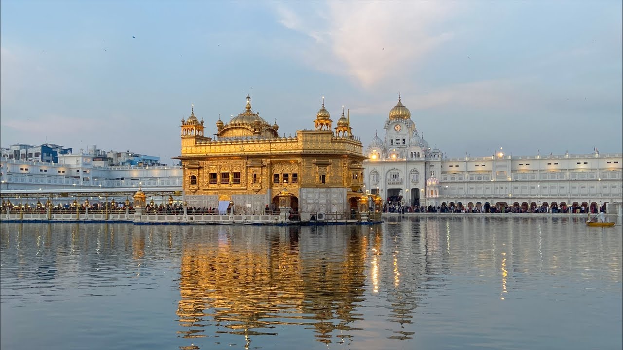 ਬਾਬਾ ਦੀਪ ਸਿੰਘ ਜੀ ਦੇ ਜਨਮ ਦਿਹਾੜੇ ਤੇ ਅੱਜ ਹਰਿਮੰਦਰ ਸਾਹਿਬ ਦੇ ਵਿੱਚ ਬਹੁਤ ਜ਼ਿਆਦਾ ਰਸ਼ ਹੈ