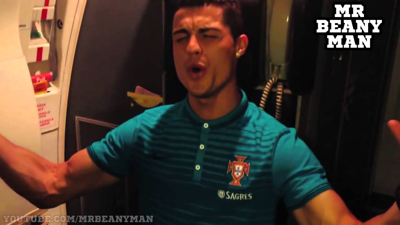 Cristiano Ronaldo Sings Along To Rihanna On A Plane Stay