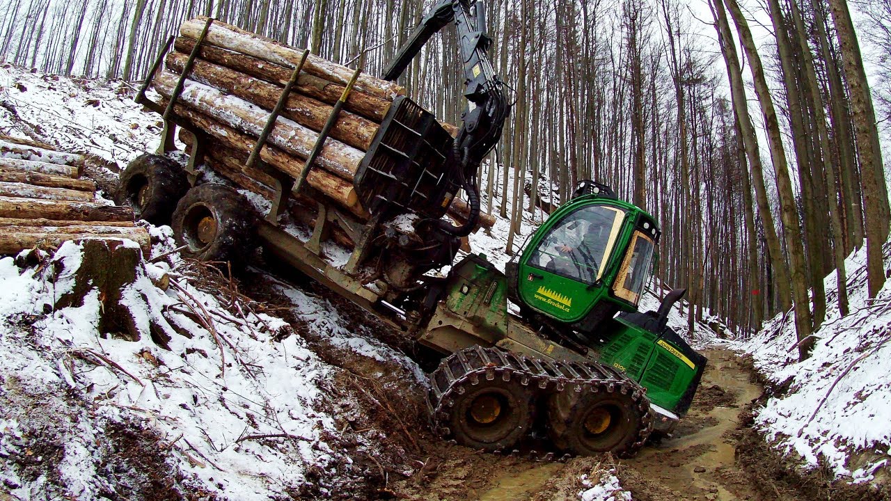 John Deere 1210E - extreme slope with a winch
