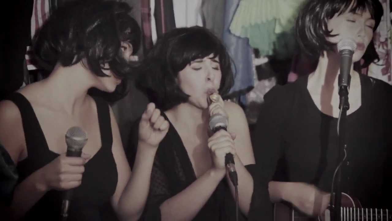 Mitad Obeses, Mitad The Mamzelles