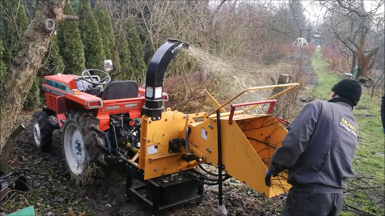 Rębak Tarczowy STILER FD-TH WOM. Traktorek Kubota ZL1-185. www.akant-ogrody.pl