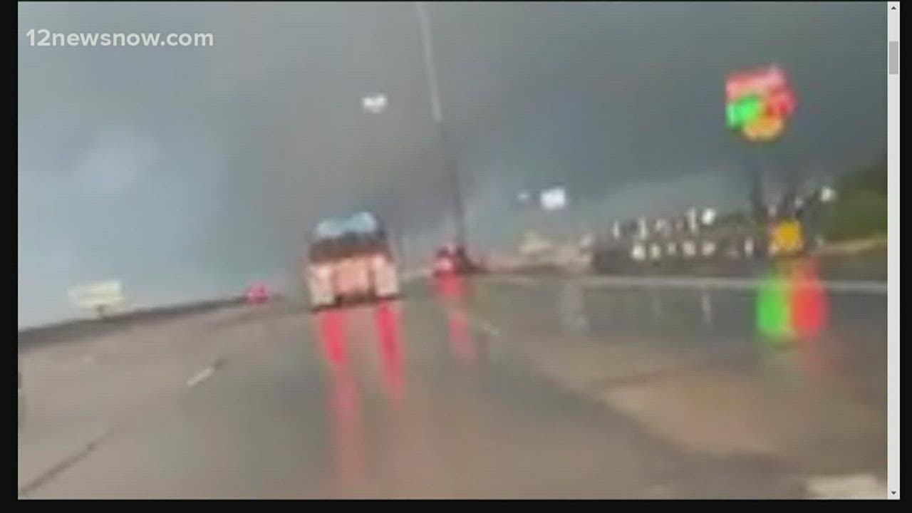 Video shows tornado on the ground near Hwy. 62, I-10 in Orange Co.