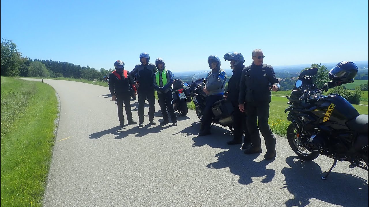 7 Freunde 7 Mopeds 7 Tourentage