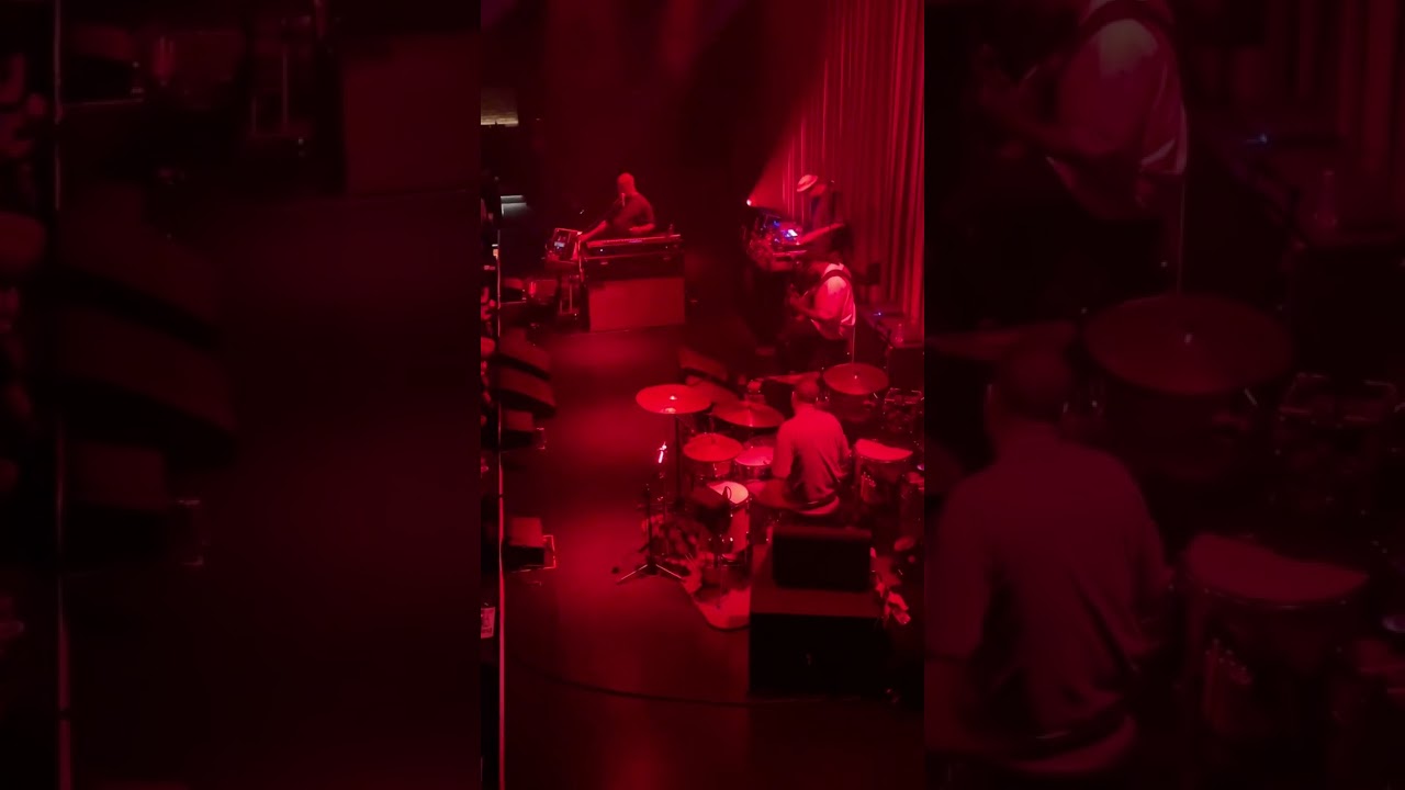 5.(5:20~Drum solo Justin Tyson) Robert Glasper 20250916 at Billboard Live Yokohama 