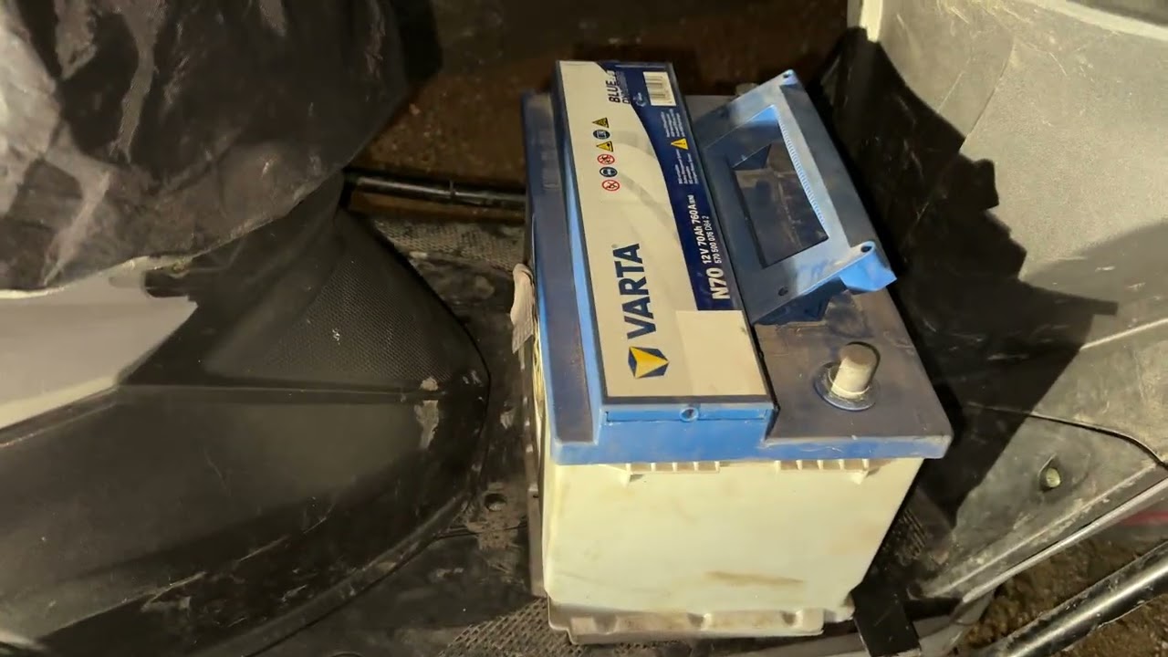 2016 Skoda Octavia 1.6 Dizel Akü Değişimi (Start-Stop) | #Skoda #Octavia | İstanbul Adreste Montaj