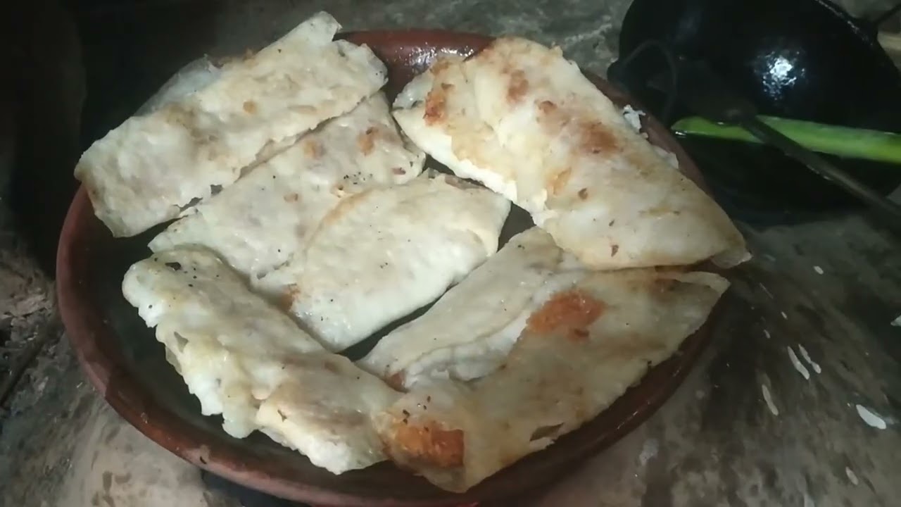 পৌষ সংক্রান্তিতে আমাদের বাড়িতে কি কি পিঠে হলো দেখুন