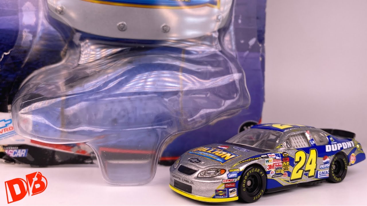 2004 JEFF GORDON PEPSI BILLION CHEVROLET MONTE CARLO DIECASTBUFFET NASCAR DIECAST REVIEW 1/64