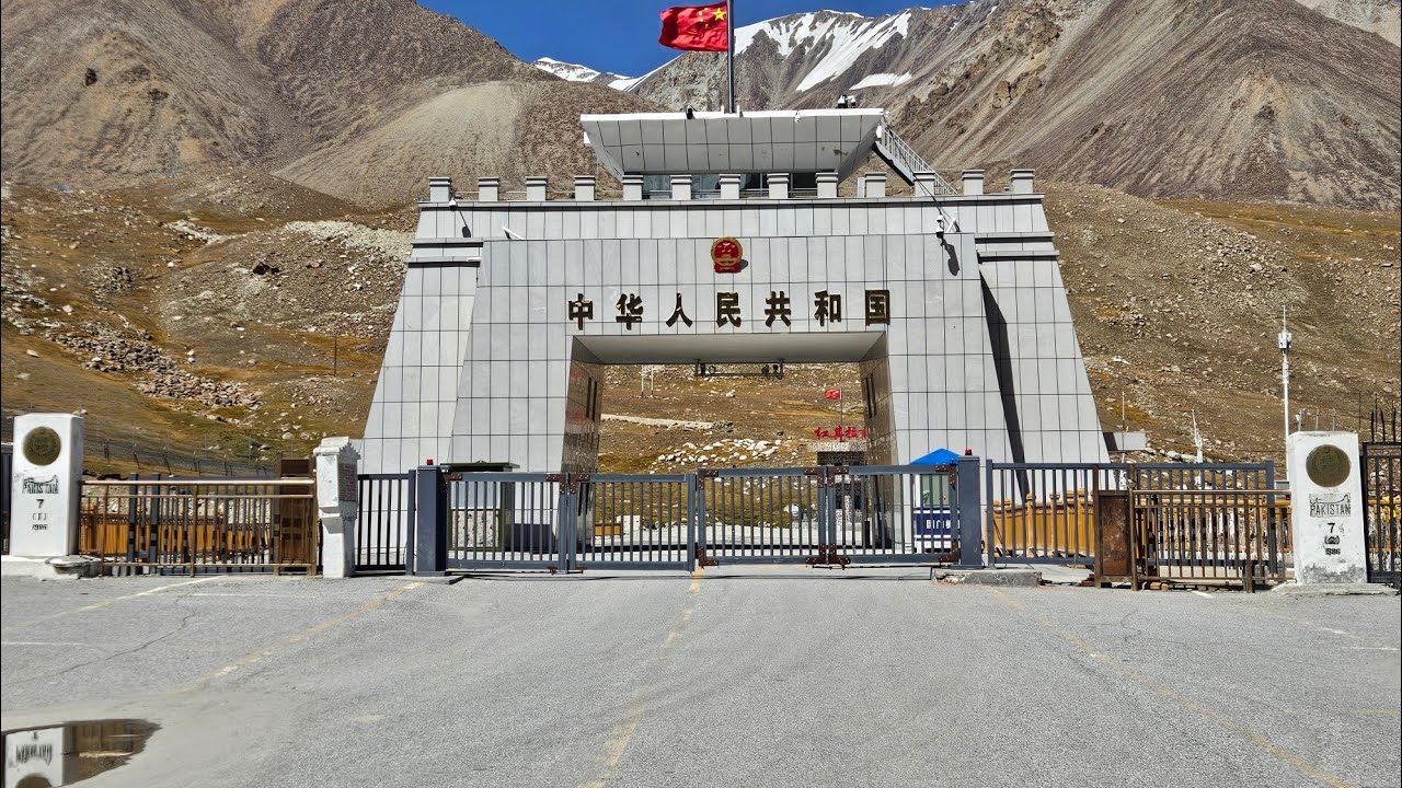 Day 11 up to the Chinese border...and fighting breaks out!