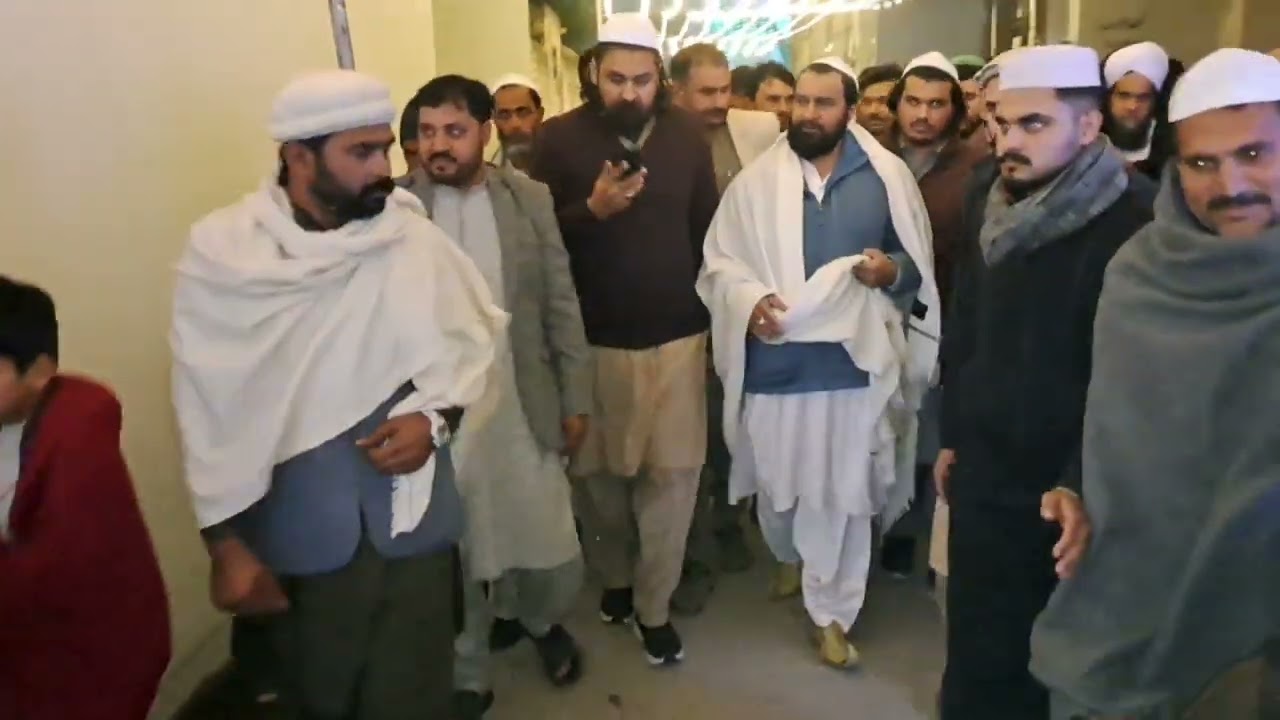 پیر سید سعید الحسن شاہ ہمراہ سید چراغ شاہ کی ننگل سودکاں محفل حسن قرات میں آمد پر شاندار استقبال