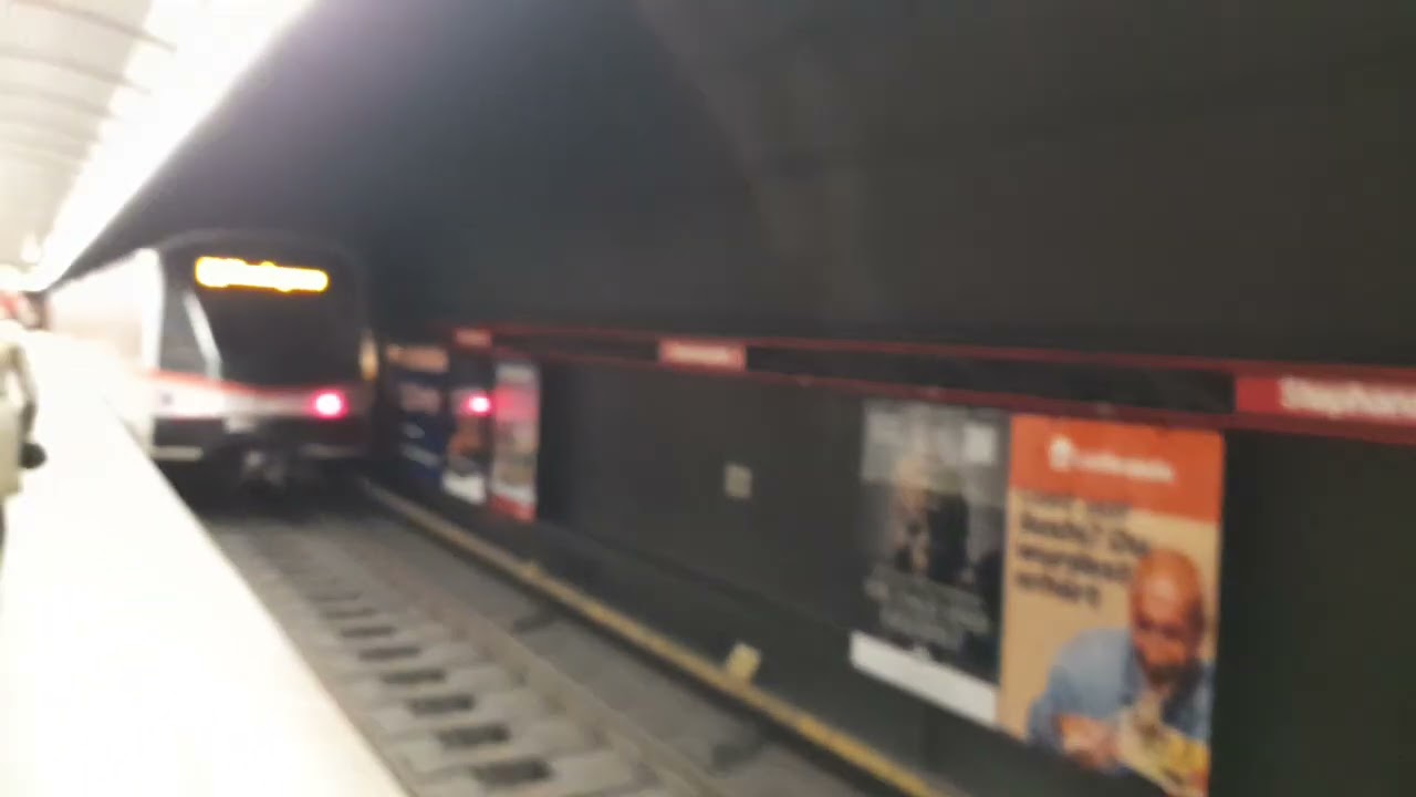 Wien Stephansplatz U1 um kurz vor 16:20 am 06.02.2026 