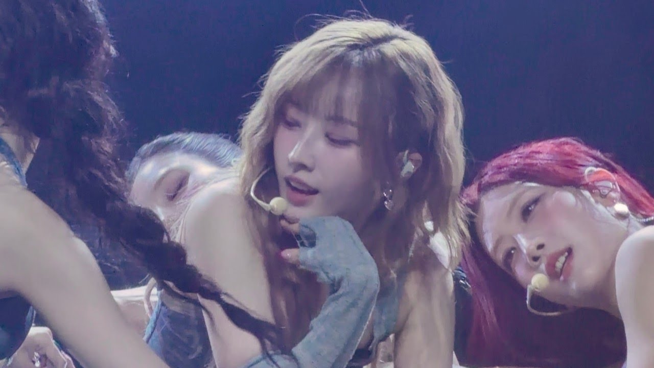 251126 ARTMS 'Goddess + Hitchhiker's Guide to the Galaxy + BURN' Fancam (아르테미스 직캠) @ Los Angeles