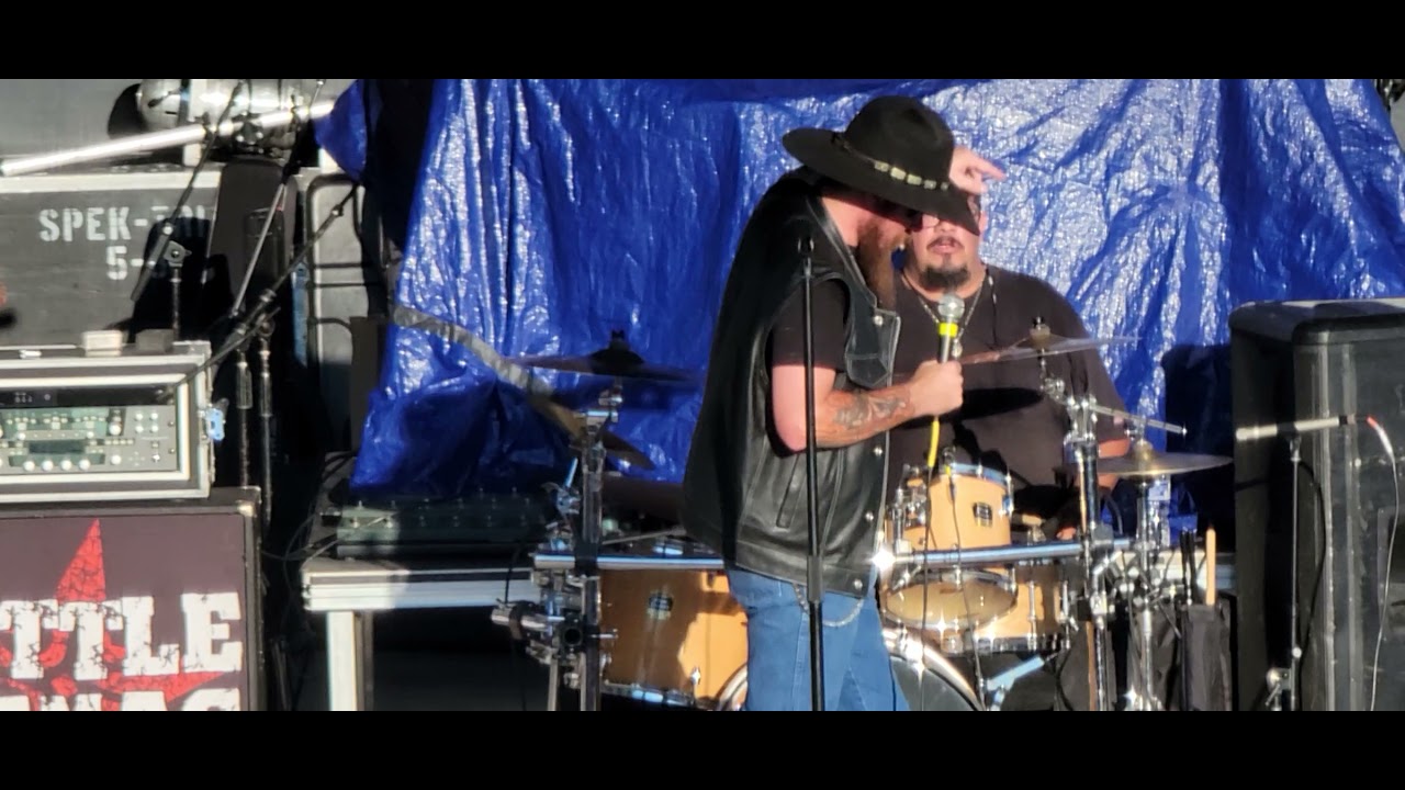 Hazzard Fest 2021- whey Jennings. Are you sure Hank done it this way