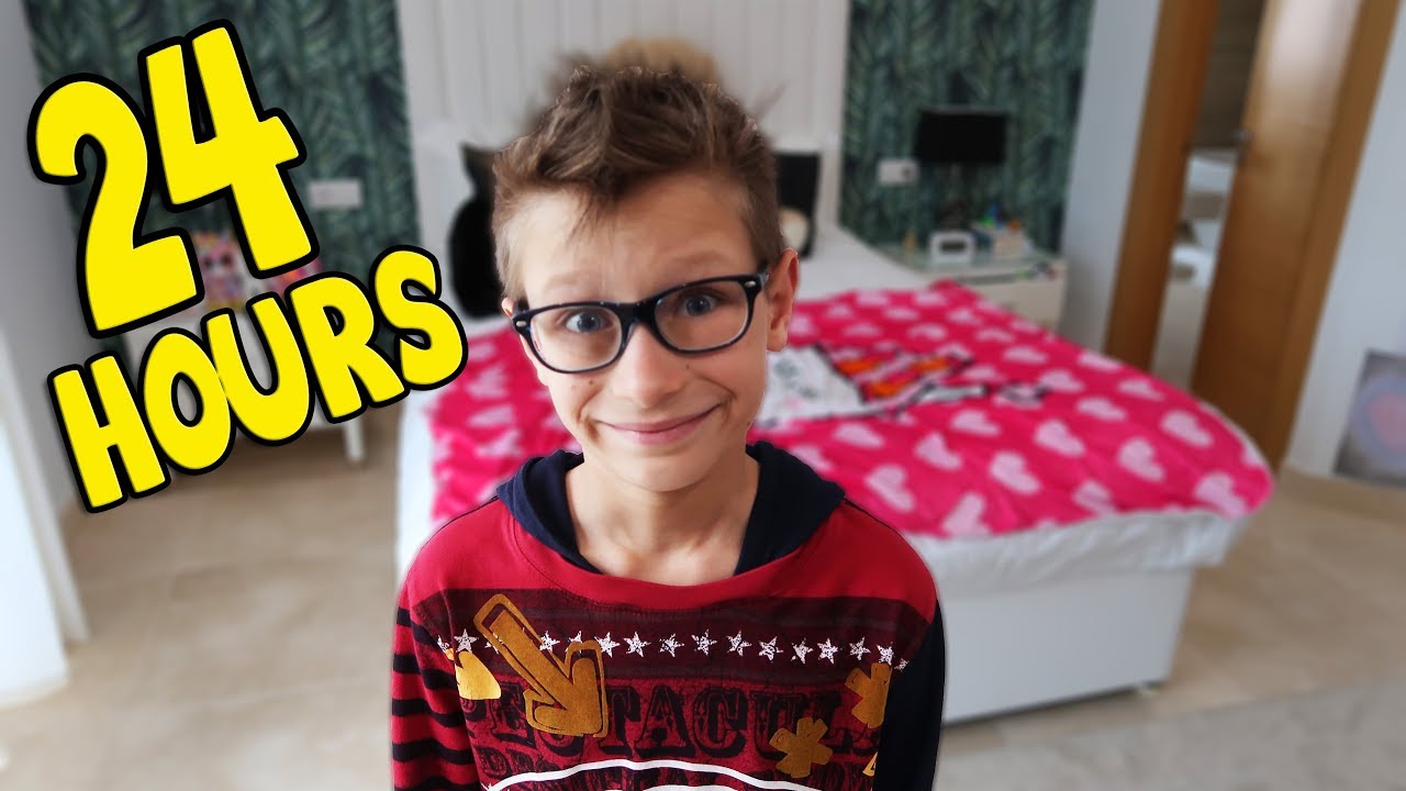 24 Hours Overnight in My Sisters Room!!!