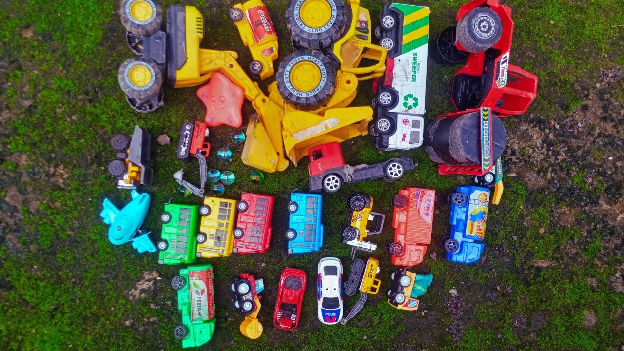 Realistic Heavy Construction Equipment Toys for Adults | Excavator, Bulldozer & Crane Models