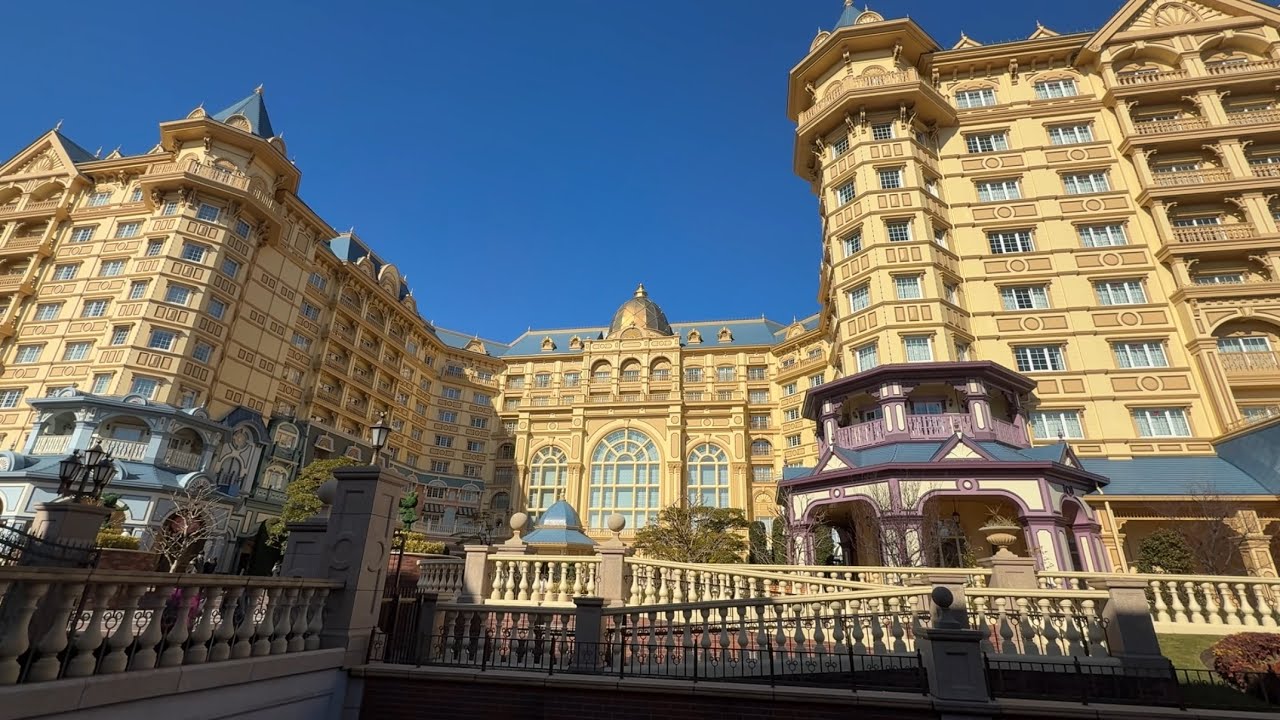 まるでお城🏰ディズニーランドホテル🌹美女と野獣ルームに泊まってみた🌹