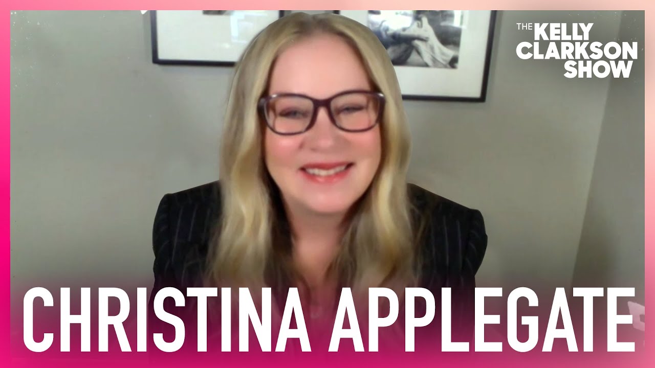 Christina Applegate Sings Hilarious Christmas Song About MS Diagnosis