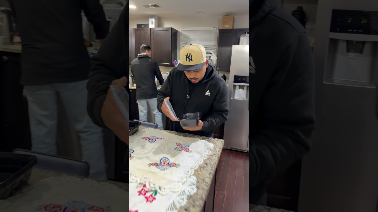 Siempre se com&iacute;an su lonche hasta que hizo esto 😂 #short #shortvideo #viral