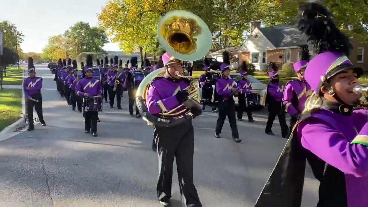 Louie Louie - WHS Bulldog Marching Band Parade