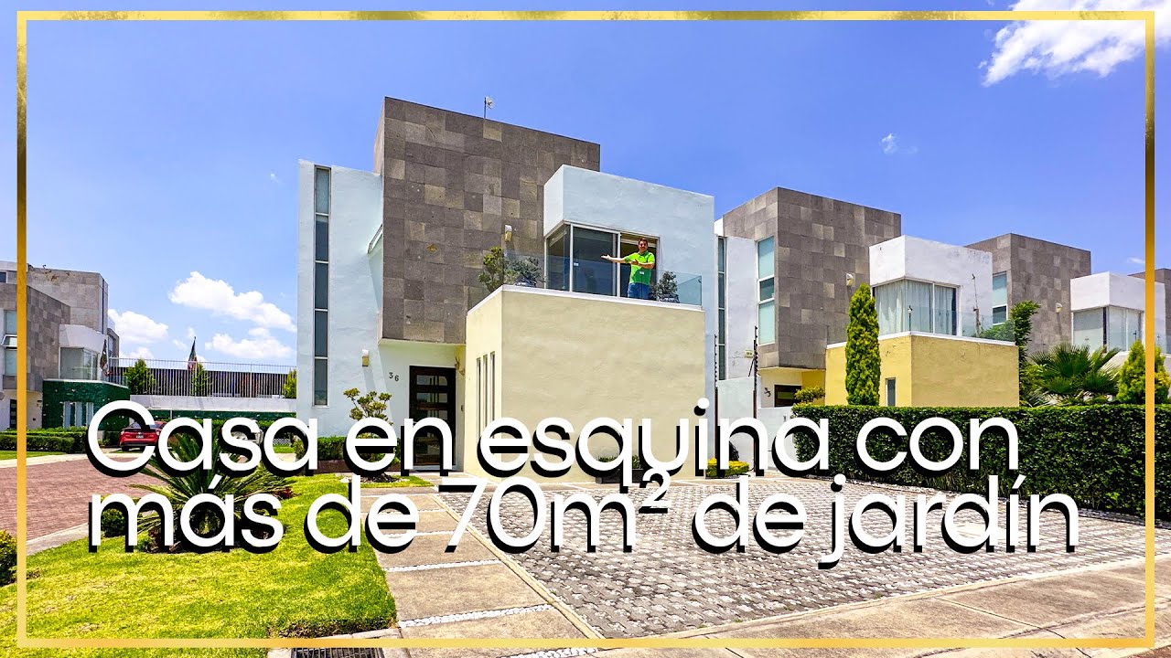 A-127 Casa en esquina con terreno excedente ubicada en Metepec