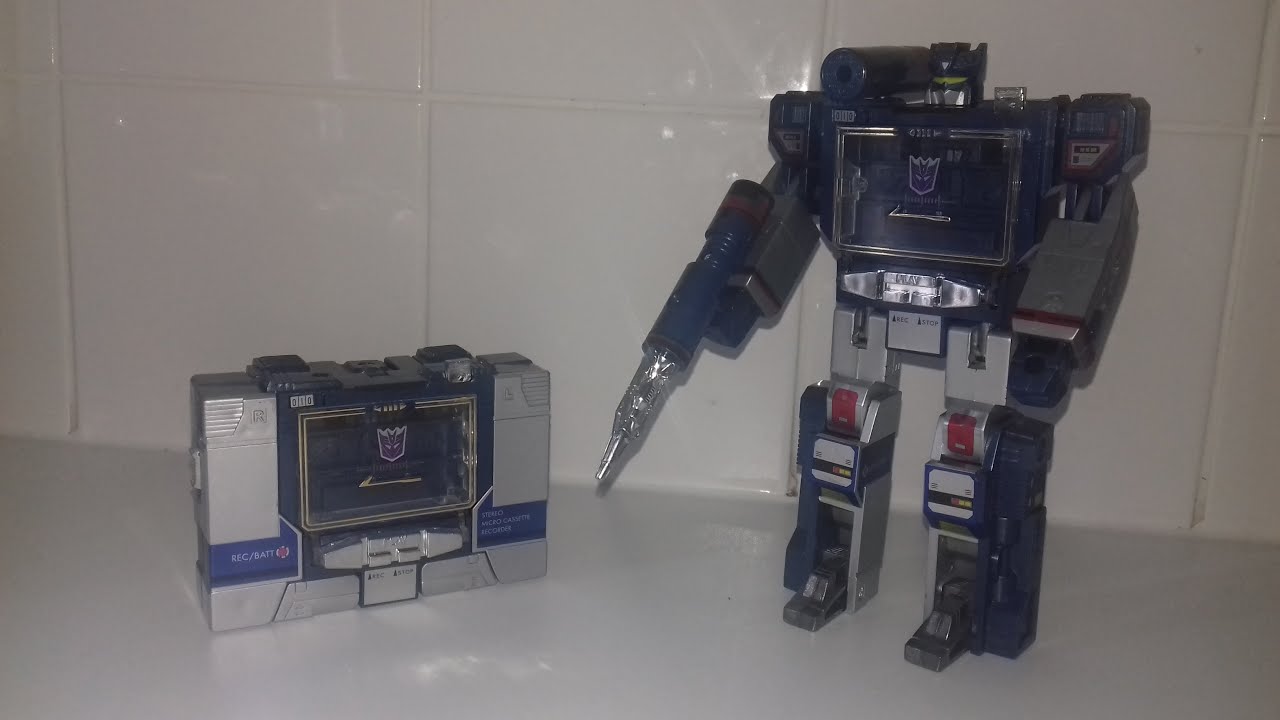 TRANSFORMERS More Than Meets The Eye! Decepticon Communications SOUNDWAVE