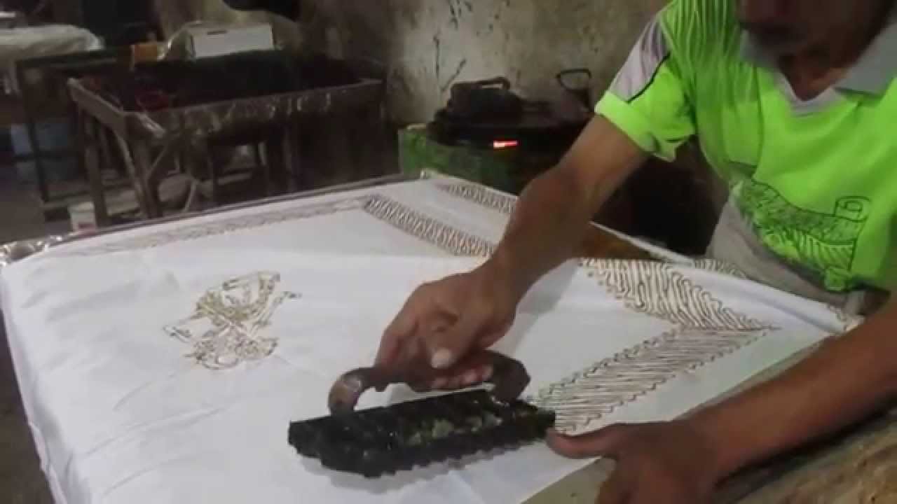 Proses Membuat Batik Cap