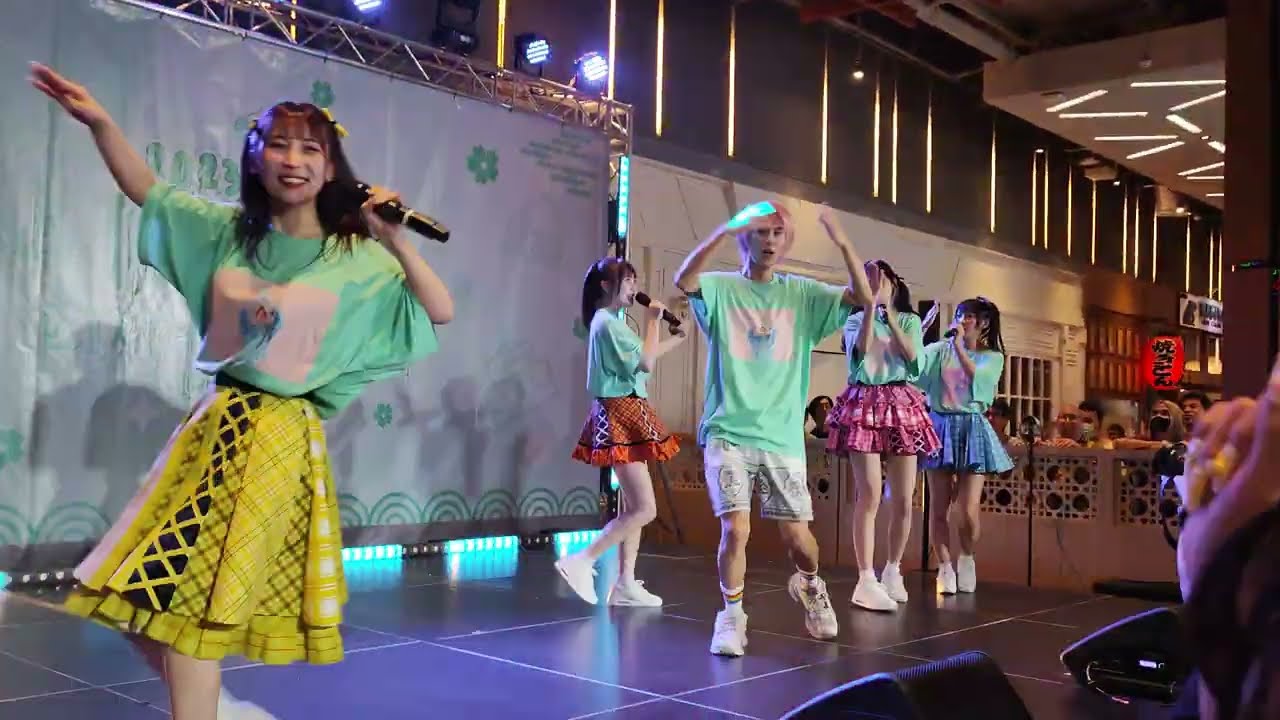 230422 Idomin & FES☆TIVE - Hohoemi no Kuni @ Idomin Birthday Party in Bangkok - Donki Thonglor