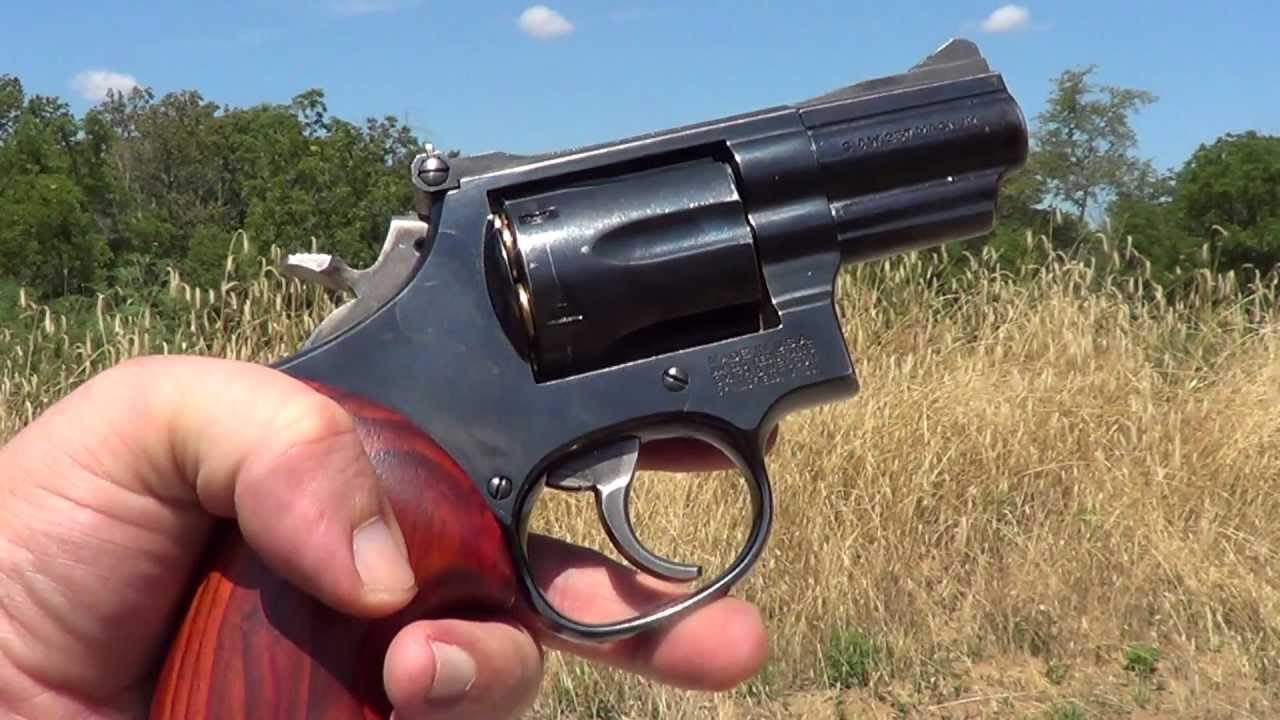 Smith & Wesson модель 19-6 .357 Mag
